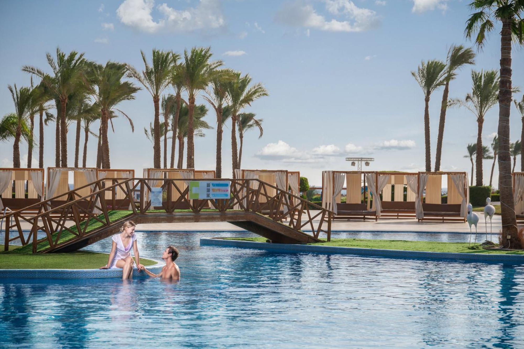 Cleopatra Luxury Resort Makadi Bay Hurghada Exterior foto